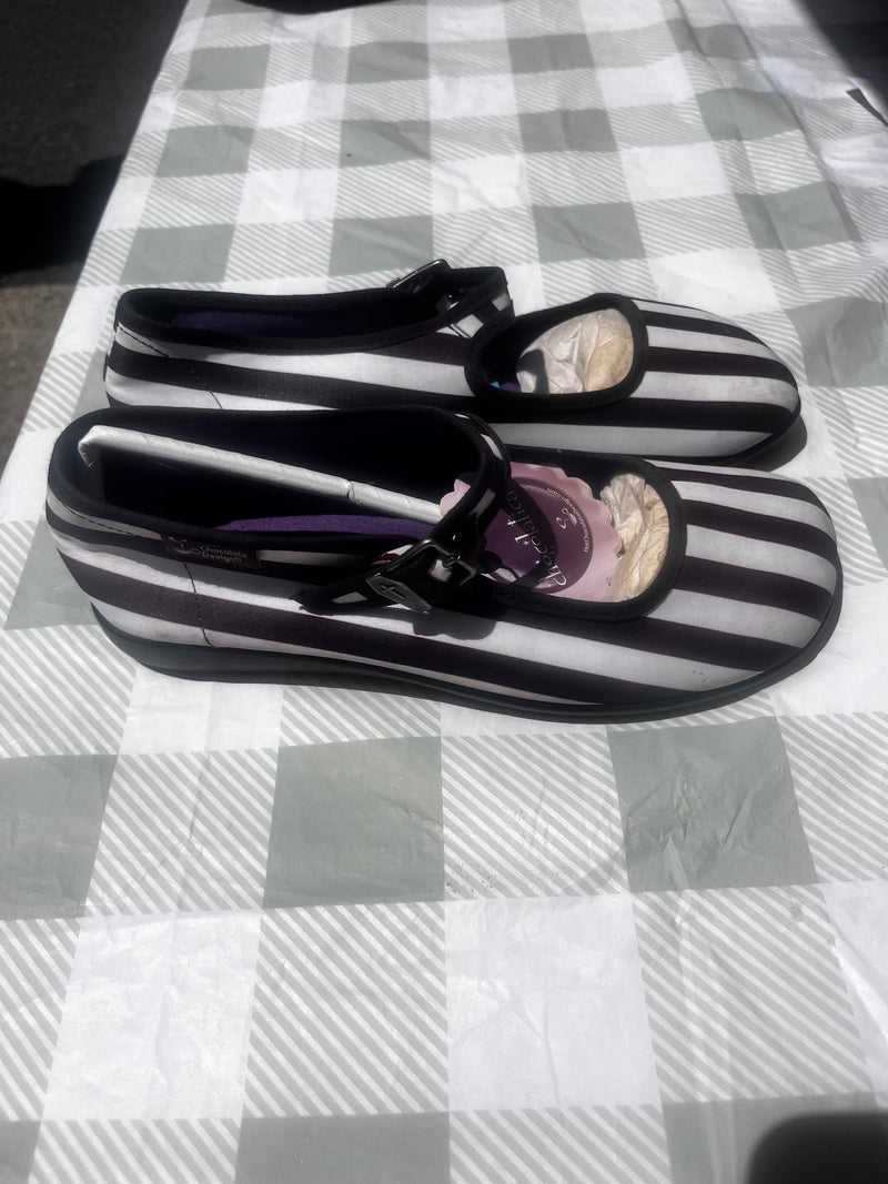 LYDIA clearance as faded Size 6